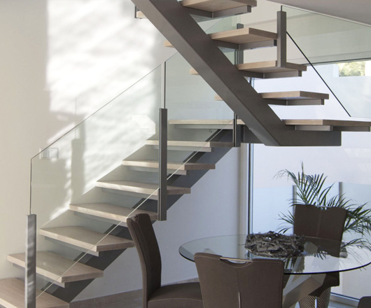 Barandas y Escaleras de acero inoxidable