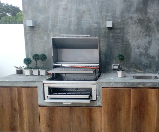 caja china y parrillas de acero inoxidable