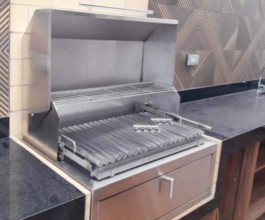 caja china y parrillas de acero inoxidable